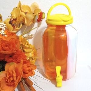 WATER DISPENSER LEMONADE PITCHER  SIZE 128oz. NWOT